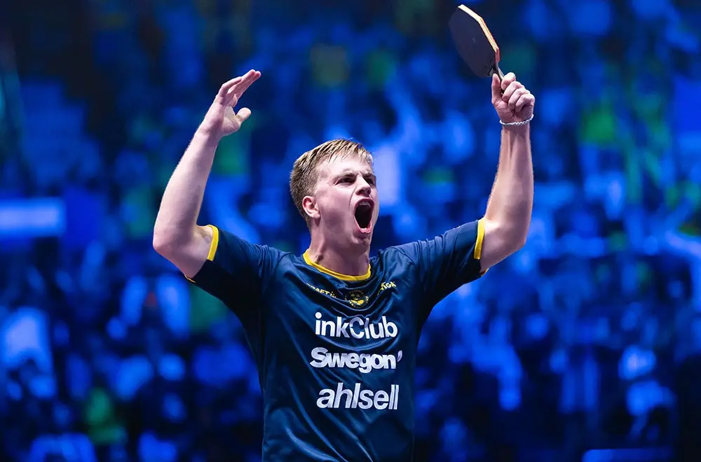 Perso, 台上跺脚助