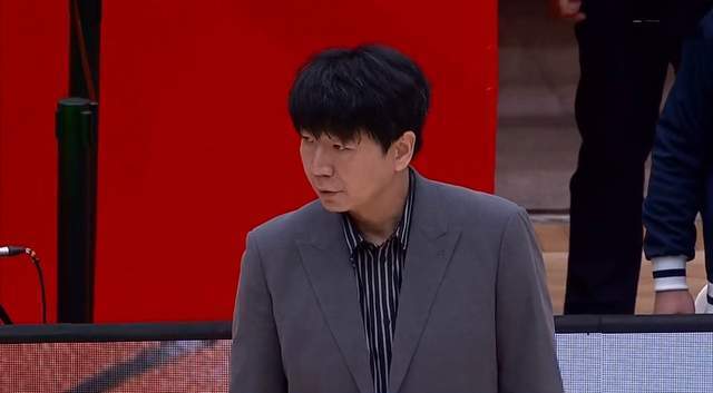 中砍下了 中砍下了