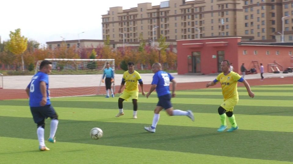 新疆是个好, 足球场开赛, AA 新疆是个好, 足球场开赛, AA